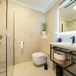 Apartment Nomadnest Split
