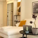 Nomadnest Apartment Split